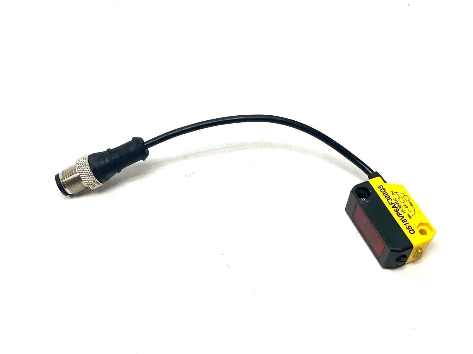WORLD-BEAM: Adjustable Field Background Suppression, Cutoff Adjustment Range: 30 to 300mm, Input:10-30V dc, Outputs: Complementary PNP, 6 in. Pigtail EURO-Style Pigtail QD Connector