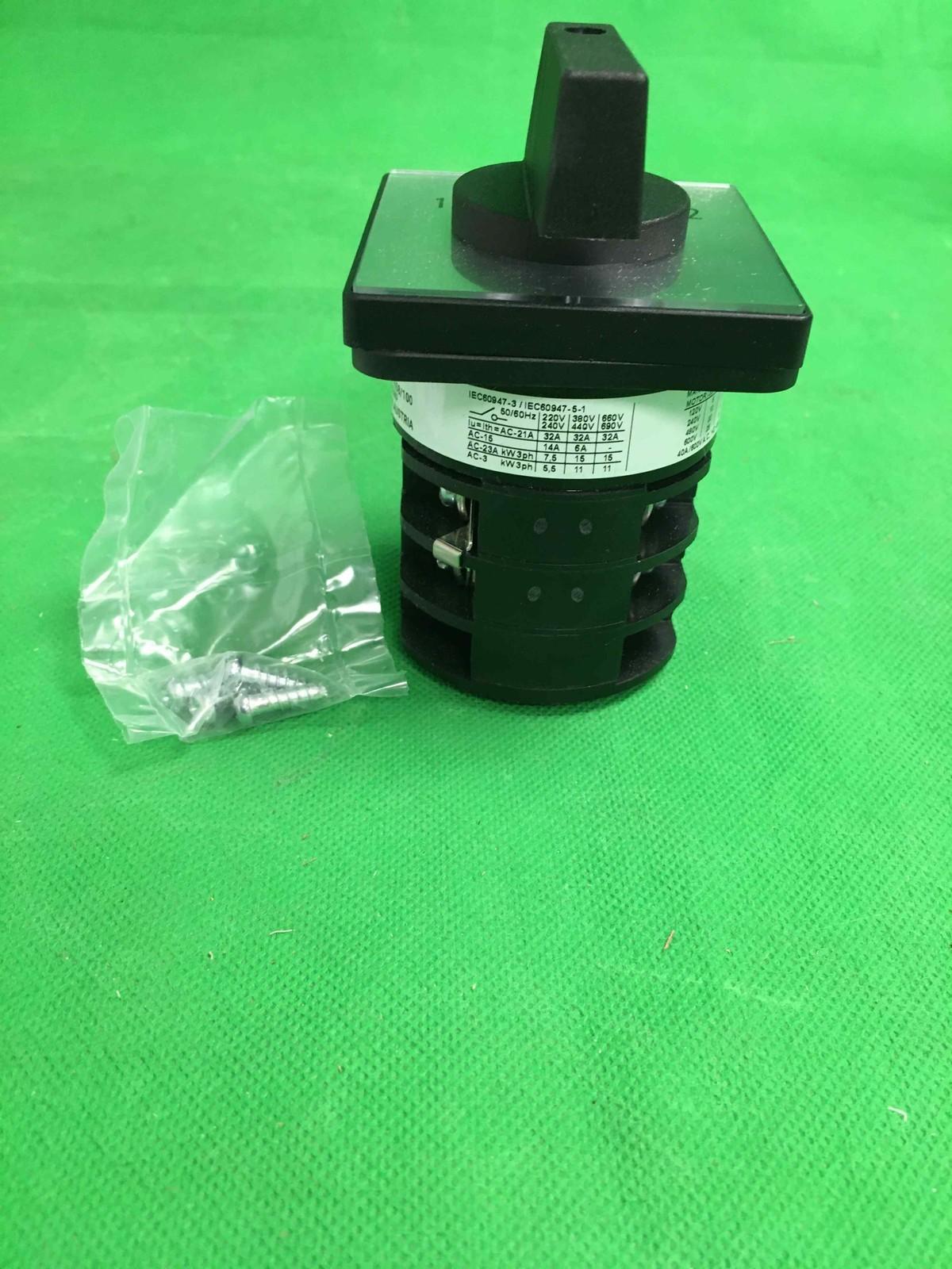 Harmony K1, K2, Cam reversing switch, 3 poles, with off position, 60° switching angle, 32 A, multi-fixing
