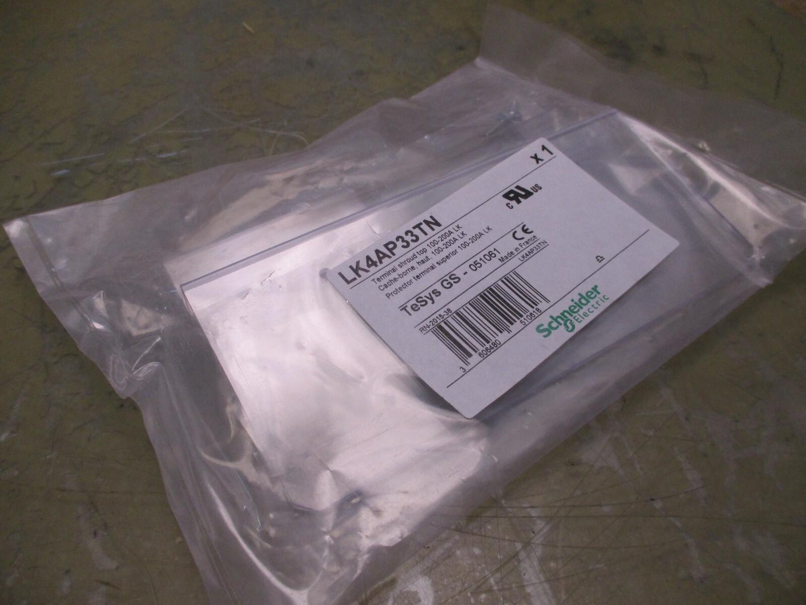 Disconnect switch accessory, TeSys LK, terminal shroud, top, 3 pole, 100A to 200A, non fusible