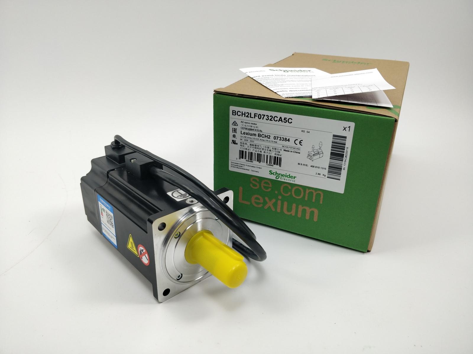 servo motor BCH, Lexium 28, 80mm, 750W, with oil seal, smooth, leads connection
