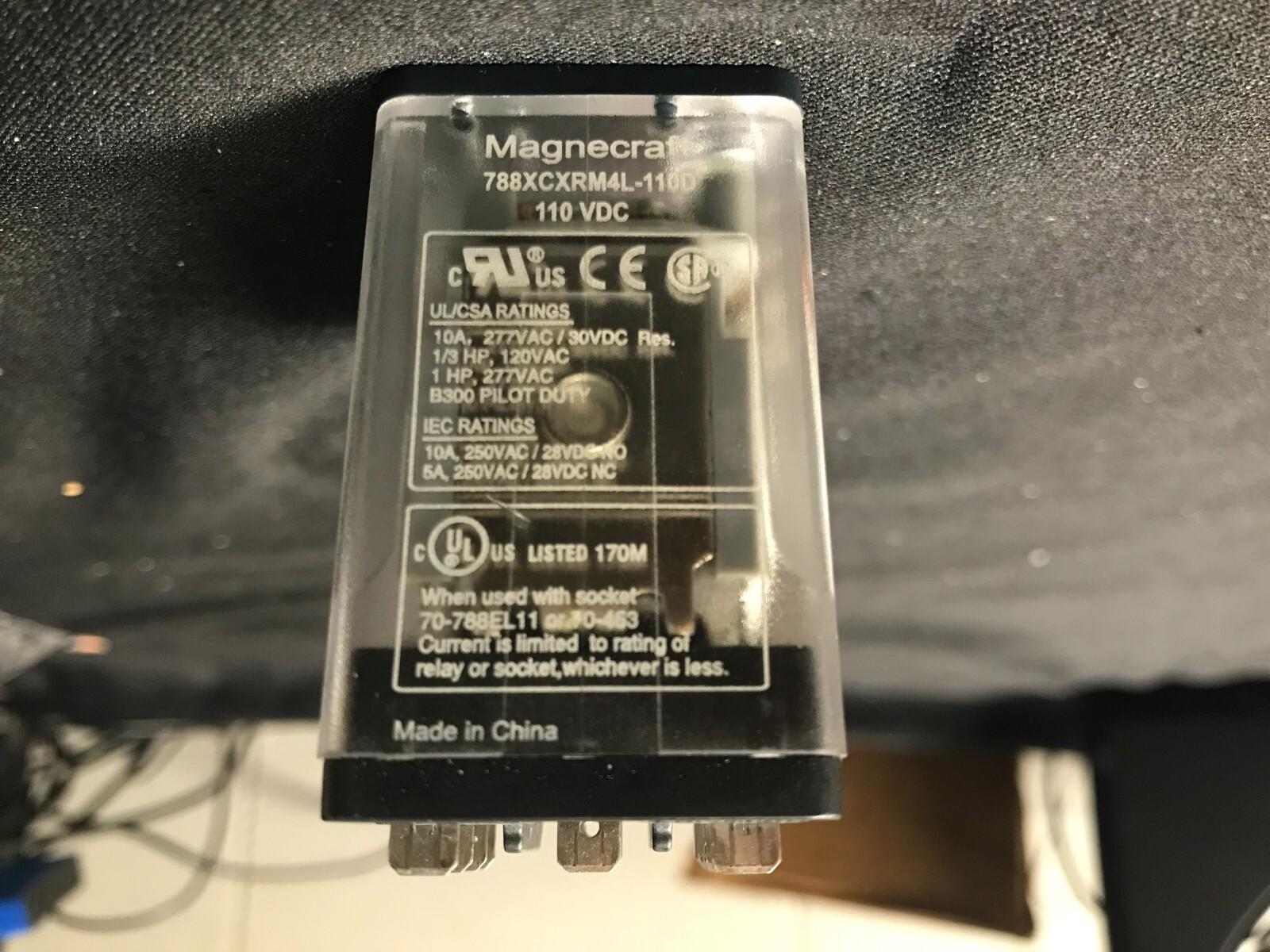 General purpose relay, SE Relays, 788R, 3PDT, 10A, 110 VDC, Quick terminal, clear cover with LED, lock push button
