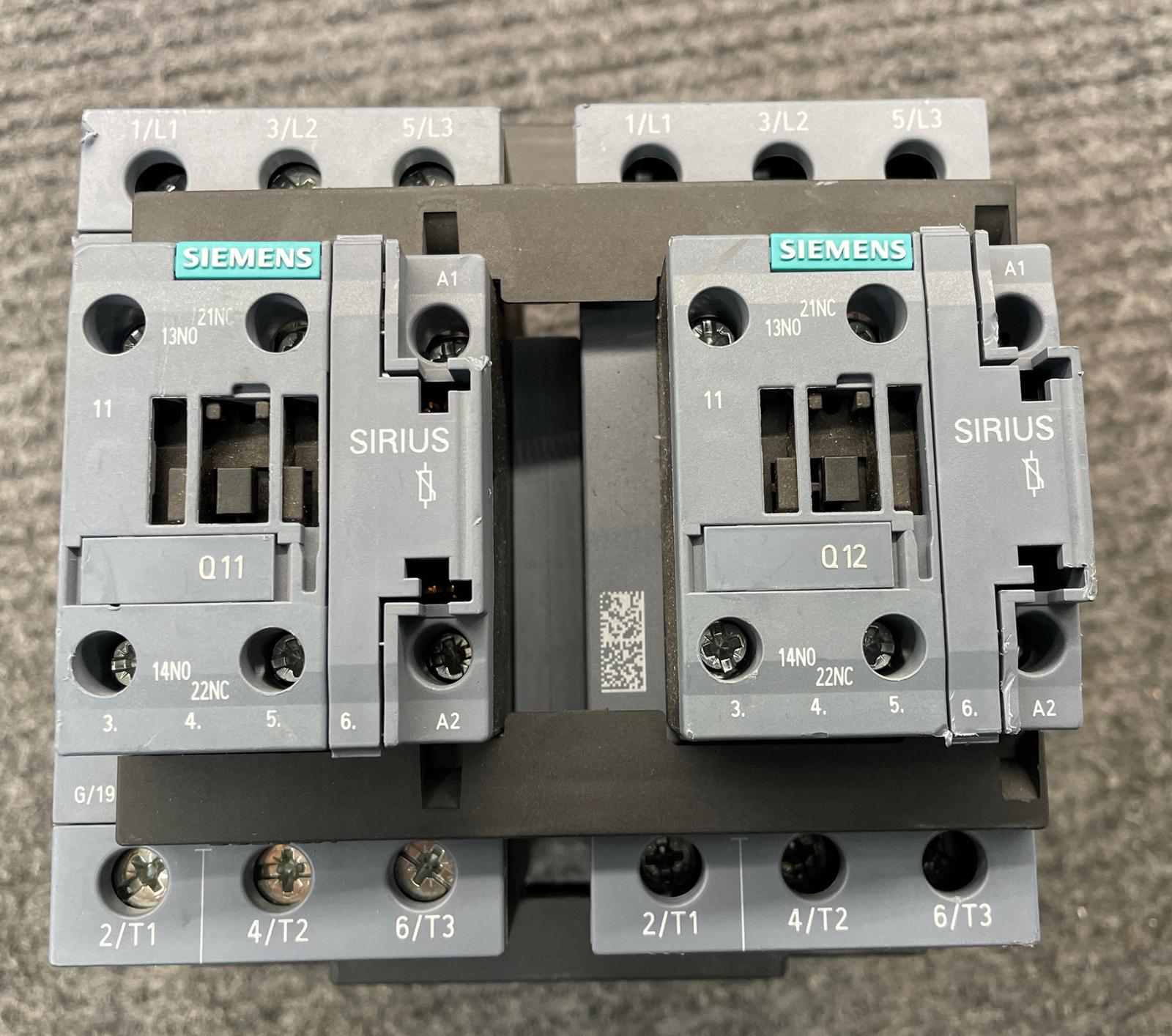 CONTACTOR REV S2 40A 20-33VUC 3P SCREW