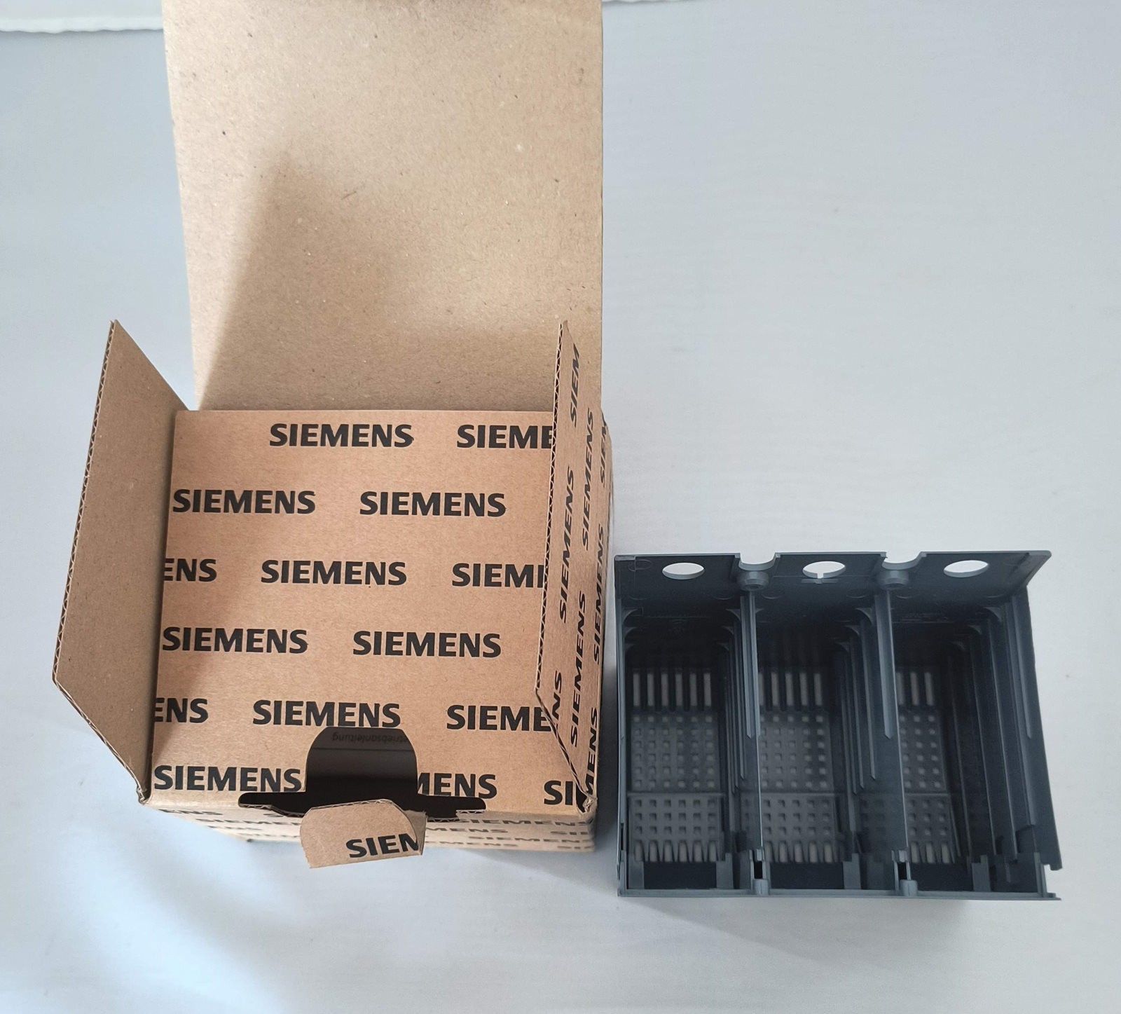 SIEMENS - Image 1