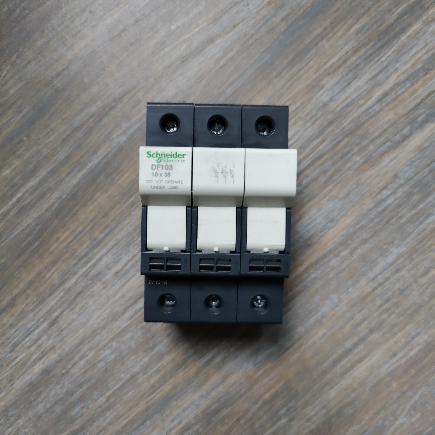 SCHNEIDER ELECTRIC - Image 1