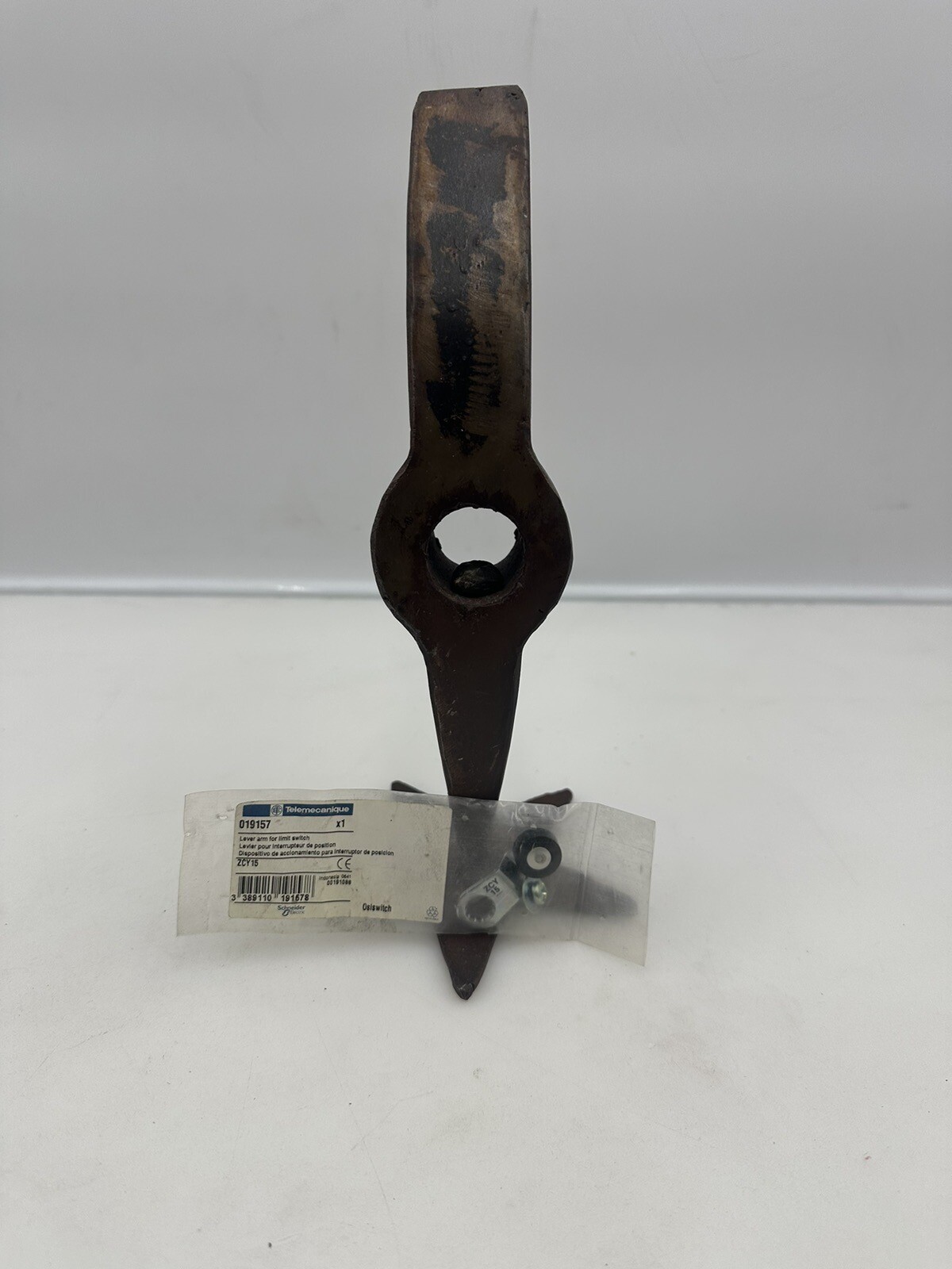 SCHNEIDER ELECTRIC - Image 1