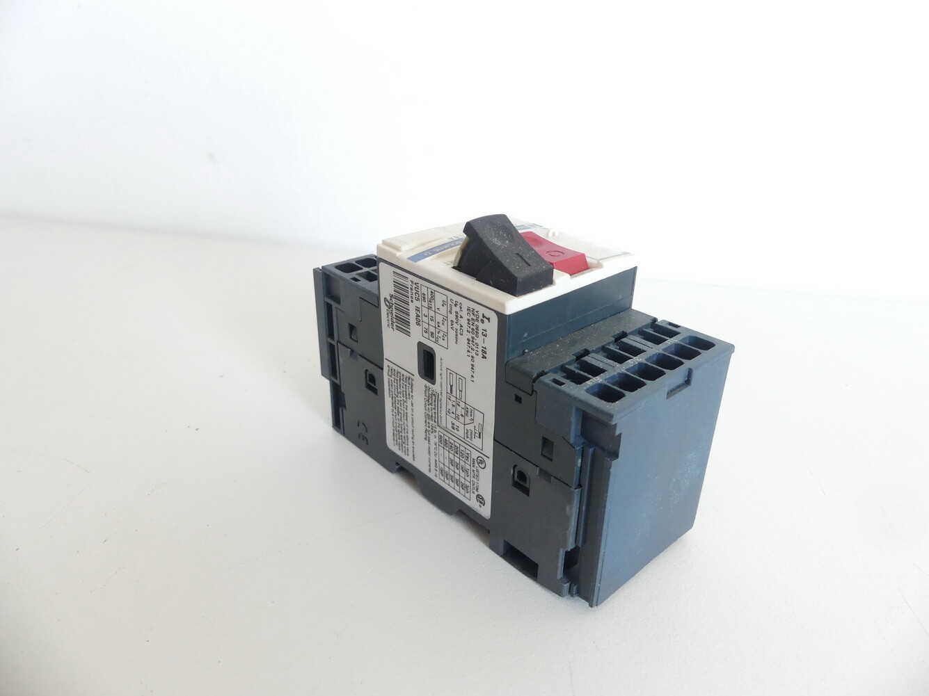 SCHNEIDER ELECTRIC - Image 1