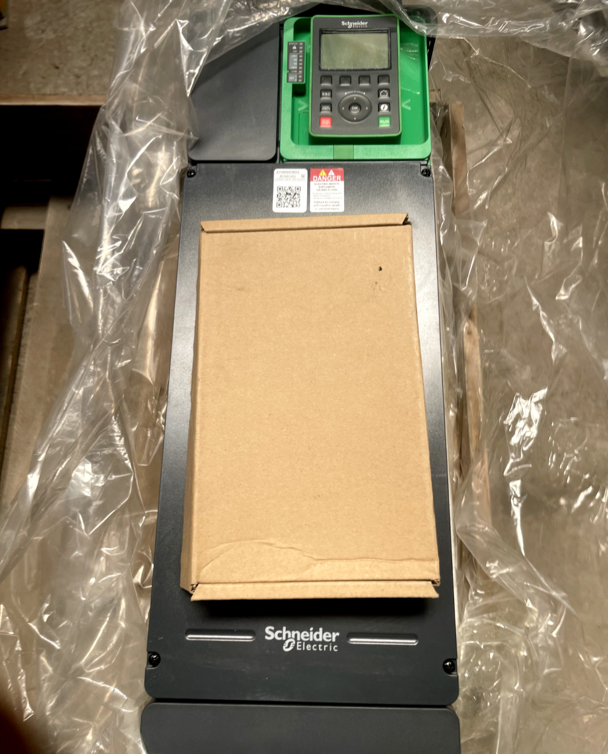 SCHNEIDER ELECTRIC - Image 1