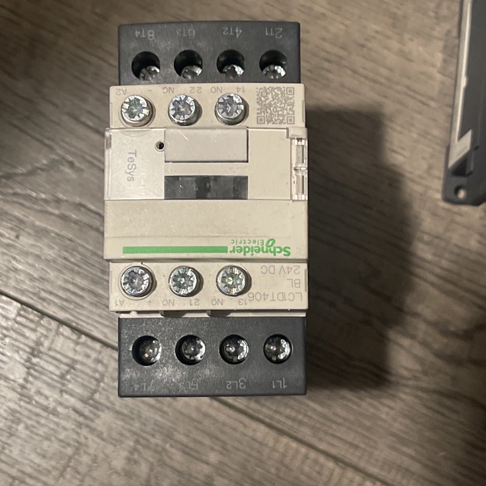 SCHNEIDER ELECTRIC - Image 1