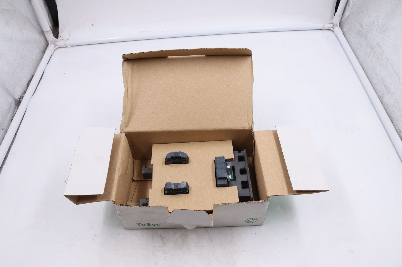 SCHNEIDER ELECTRIC - Image 1