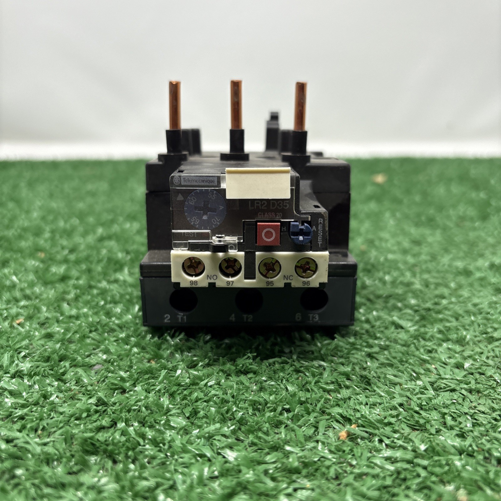 SCHNEIDER ELECTRIC - Image 1
