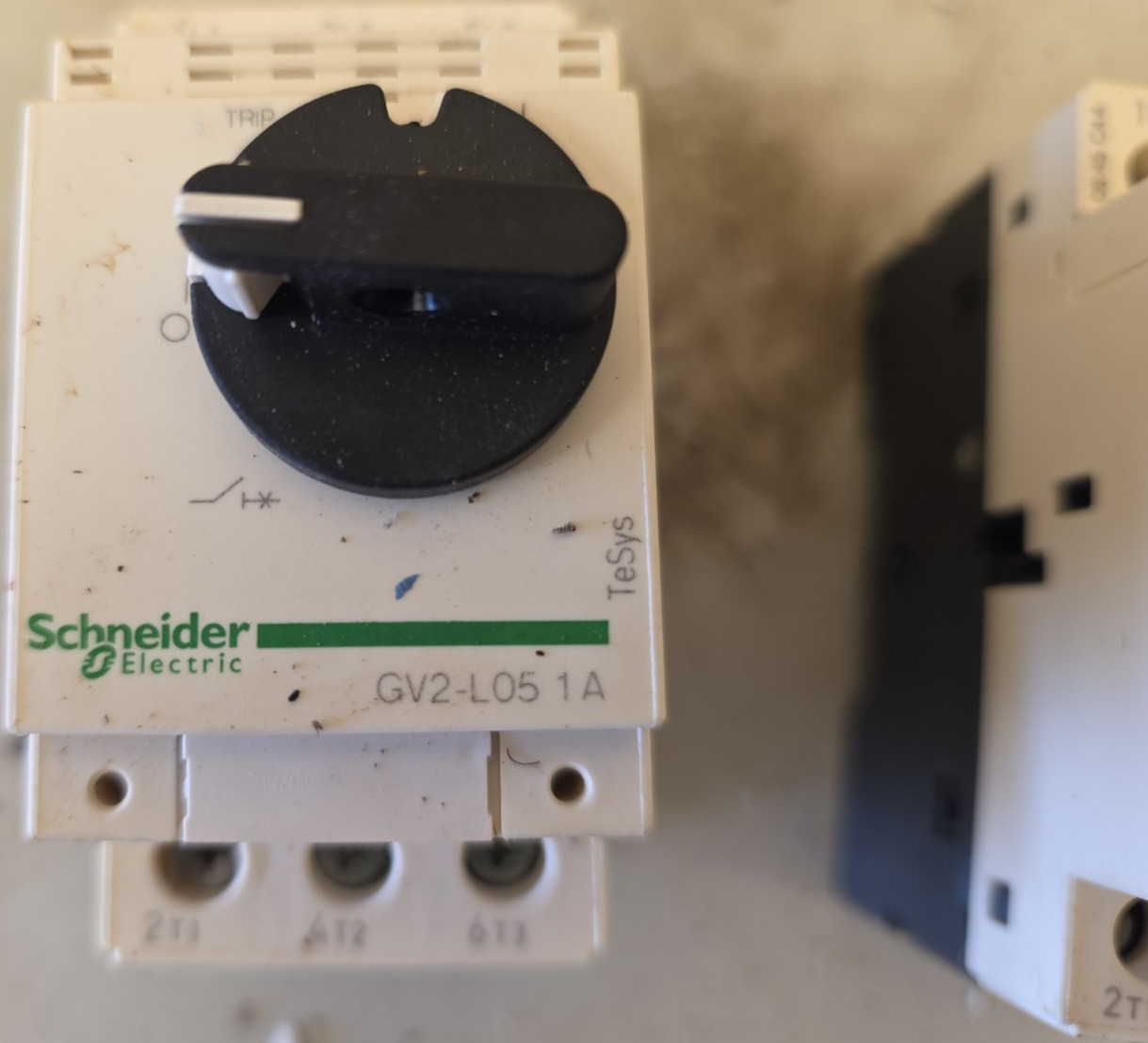 SCHNEIDER ELECTRIC - Image 1