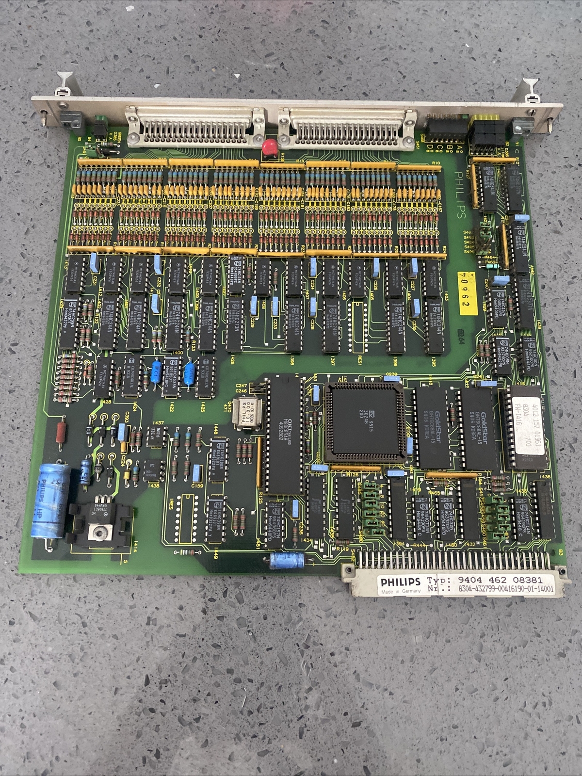 PHILIPS - Image 1
