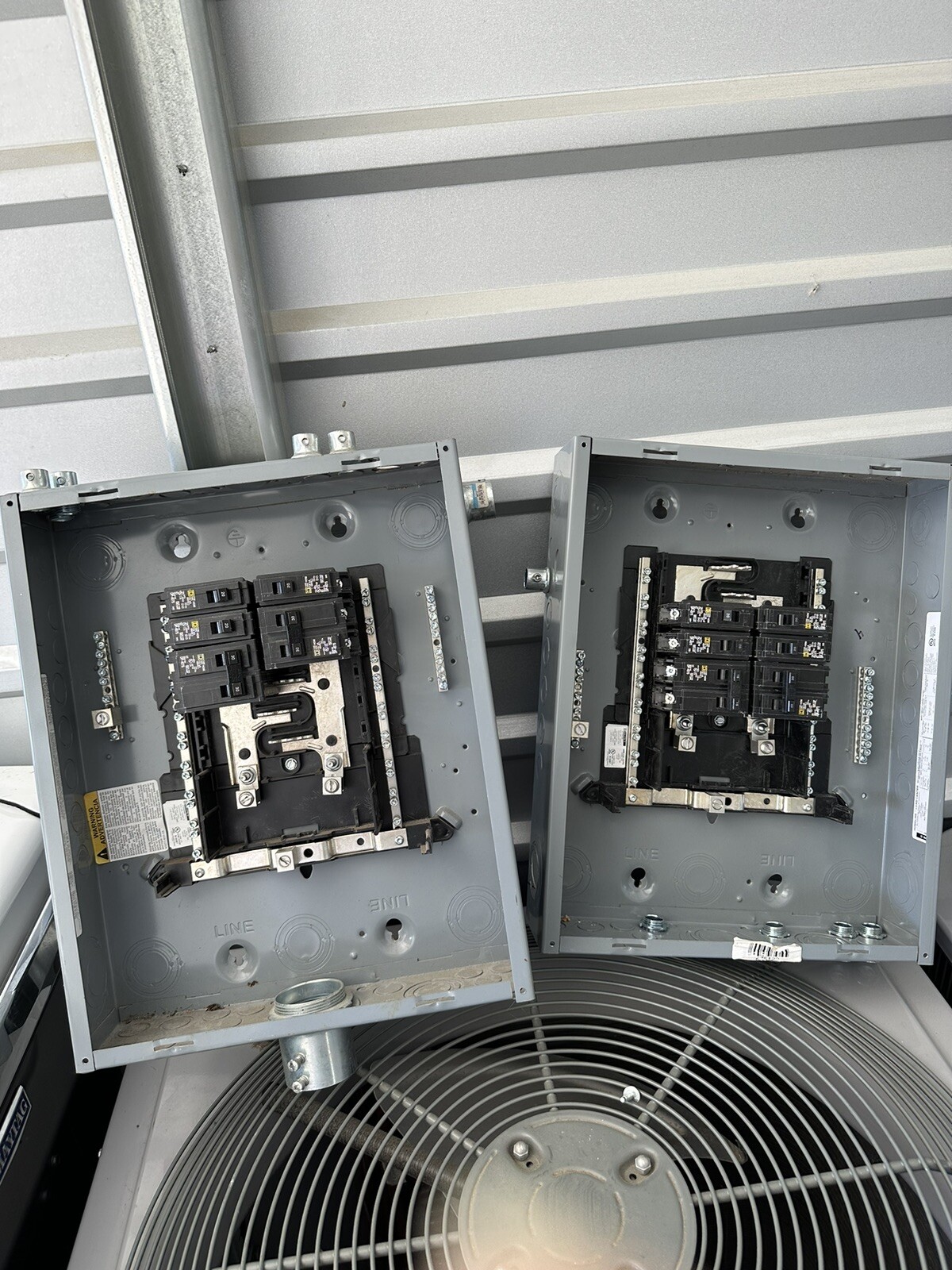 SCHNEIDER ELECTRIC - Image 1