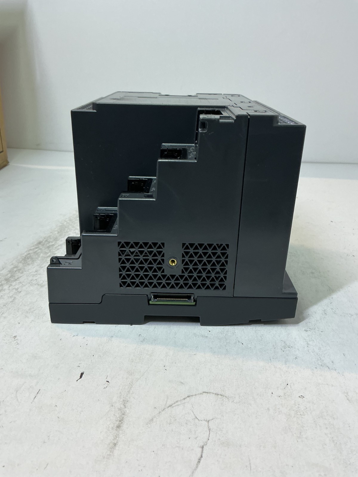 SCHNEIDER ELECTRIC - Image 1